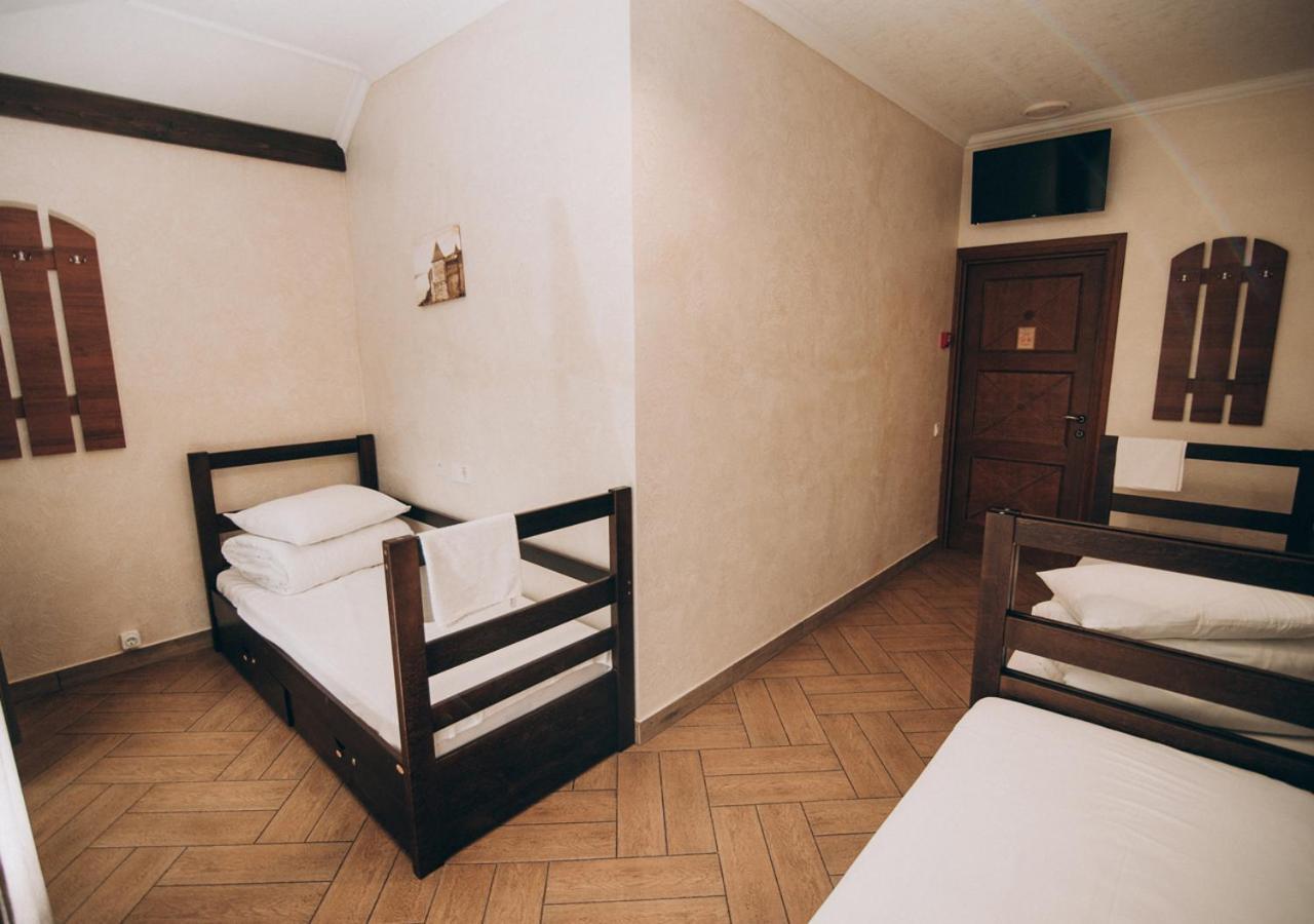 Хостел 24 Khmelʼnytsʼkyy Quarto foto